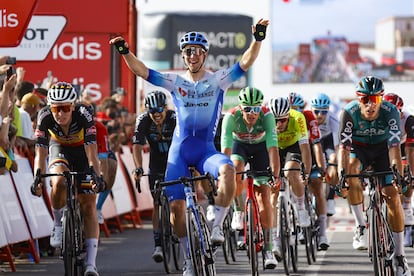 El australiano Kaden Groves celebra su victoria en la undécima etapa de la Vuelta a España este jueves.