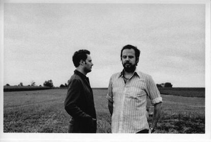 El dúo A winged victory for the sullen