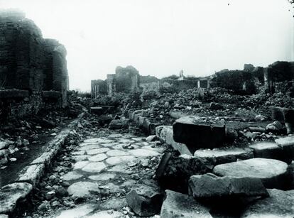 Pompeya fue bombardeada por los aliados durante la II Guerra Mundial, en 1943. Algunas imágenes del desastre se conservan en el archivo del yacimiento.