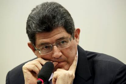 Compromisso do ministro Joaquim Levy de poupar 66,3 bilh&otilde;es est&aacute; muito longe de ser cumprido. 