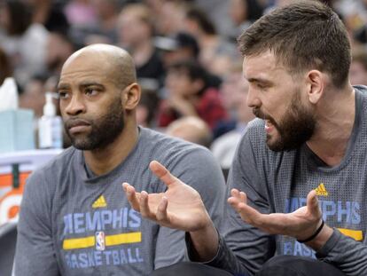 Vince Carter y Marc Gasol.