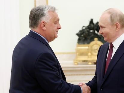 Putin recibe a Orbán en el Kremlin, este viernes.