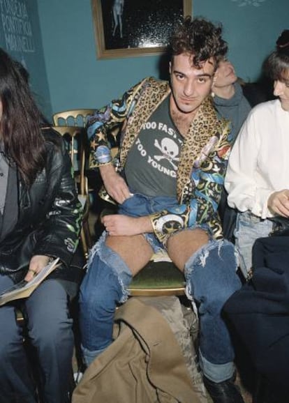 John Galliano, cuando estaba más enamorado de la moda que de las clínicas suizas que te racionan el azúcar para que puedas llegar al índice de masa corporal cero.