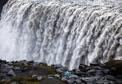 En esta edición, España ha mejorado seis puestos respecto al informe de 2019: ha pasado del puesto 36 al 30. En la imagen, la cascada Dettifoss de Islandia.