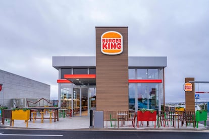 Exterior de un restaurante de Burger King.