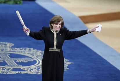 La oceanógrafa Sylvia A. Earle, Premio Princesa de Asturias de la Concordia 2018, tras recibir el galardón.