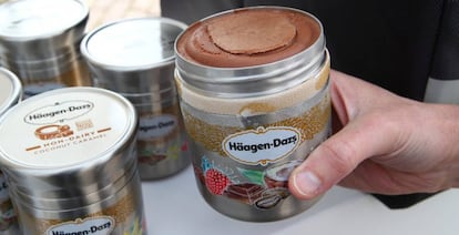 Recipiente de helado Haagen Dazs.