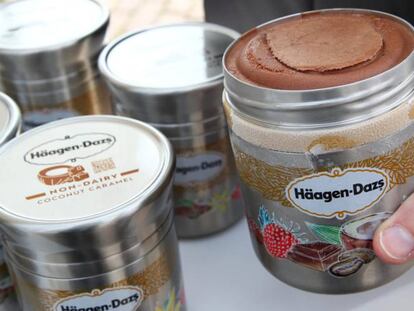 Recipiente de helado Haagen Dazs.