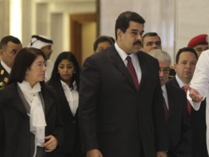 Nicol&aacute;s Maduro y el emir de Catar, Tamim bin Hamad al Zani.