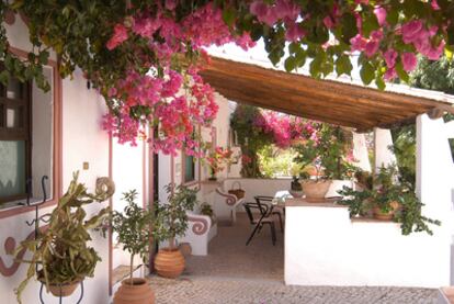 Una terraza del hotel Quinta do Caracol, en Tavira (Portugal).