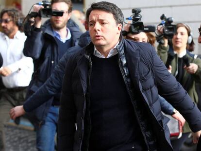 Matteo Renzi llega al congreso del PD, este lunes en Roma.