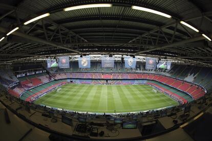 Vista general del estadio Nacional en la víspera de la final de la Liga de Campeones entre el Real Madrid y el Juventus, en Cardiff, Reino Unido.