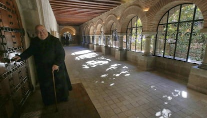 El claustro de Puig i Cadafalch en Montserrat, tras la restauración.