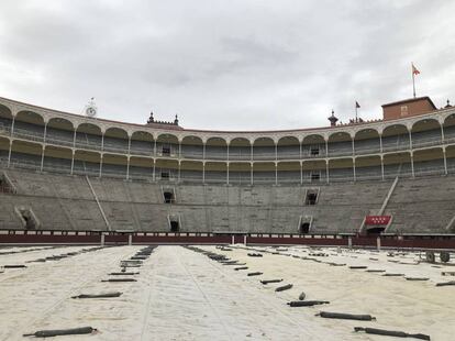 La plaza de toros de Las Ventas, vacía en tarde de lluvia.