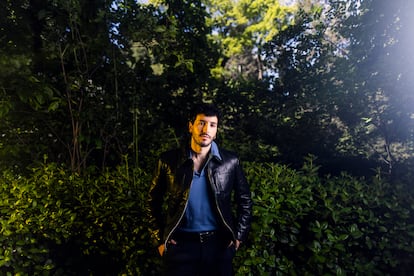 Sebastián Yatra, en el Jardín Botánico, en Madrid.