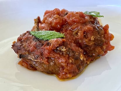 Albóndigas de sardinas con tomate. J.C. CAPEL