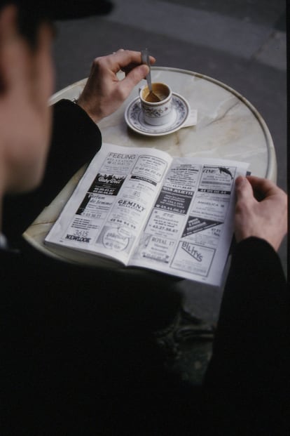 A newspaper and a cup of coffee: for some reason, this image is more associated with men.