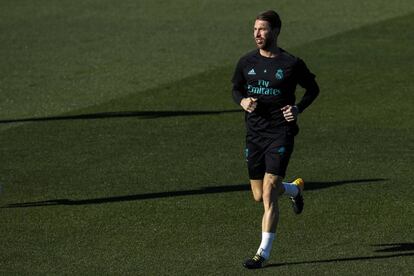 Sergio Ramos durante un entrenamiento en Valdebebas.