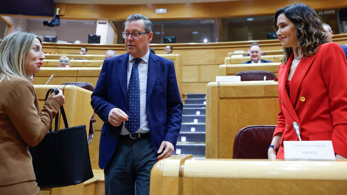 La mano derecha de Ayuso carga el sueldo de su jefe de Gabinete y de una asesora de prensa al Ayuntamiento de Madrid