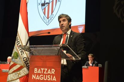 Josu Urrutia, en la anterior asamblea de compromisarios del Athletic.