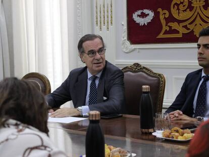 José María Alonso, decano del Colegio de Abogados de Madrid (ICAM), y Juango Ospina, diputado del ICAM.