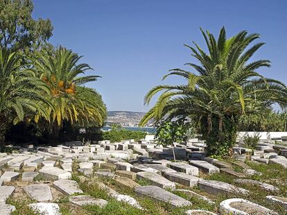 Cementerio judío en la medina, frente al paseo marítimo.