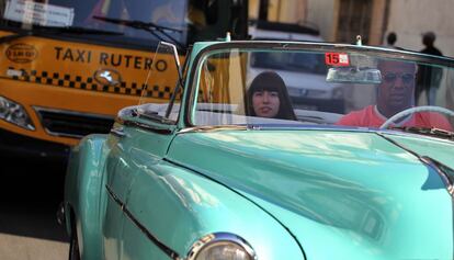 Una turista en La Hanaba (Cuba) el 14 de marzo de 2016. 