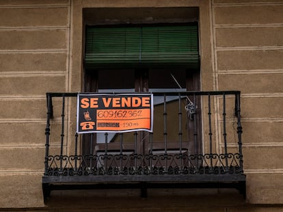 Piso en venta en un barrio de Madrid.