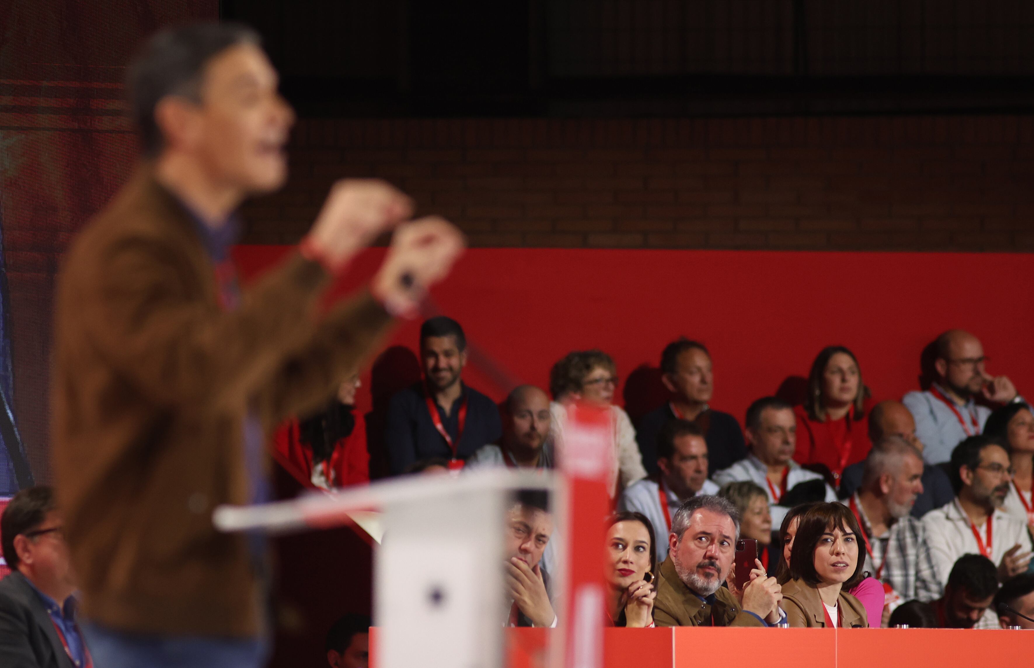 Sánchez evita dar una señal clara de apoyo a Espadas para que siga al frente del PSOE andaluz