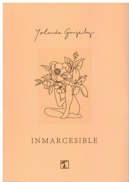 Una historia que no marchita. En el libro Inmarcesible (Editorial Tandaia), la escritora Yolanda González narra la experiencia del tránsito a la madurez. Una historia de amor ambientada en Praga entre dos desgraciados que aprenden lo que supone entrar en la vida adulta: florecer y marchitarse al mismo tiempo. Habla de caos y casualidades, de cambios y oportunidades. Y de una joven que emprende un camino cogida de la mano de la experiencia y del amor para redescubrirse a sí misma y convertirse en otra mujer: una más libre, más fuerte y más valiente. Precio: 16 euros.