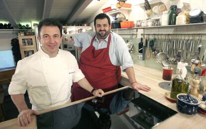 David de Jorge es otra de las debilidades de Martín Berasategui. Le acompaña desde muy joven y con él comparte la afición por los pucheros y algunos negocios gastronómicos. Ambos se embarcaron en la aventura televisiva Robin Food, que ha presentado y dirigido el primero en Euskal Telebista y en Telecinco. El programa volverá pronto a emitirse, de nuevo en la cadena pública vasca.