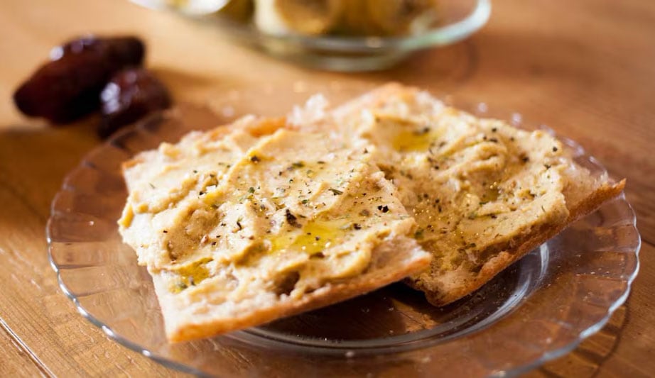 triturarlo todo y hacer un hummus-paté de alcachofas
