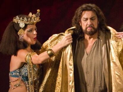 Ensayo general de la opera de 'Thaïs' que Placido Domingo protagoniza junto a la soprano Nino Machaidze.