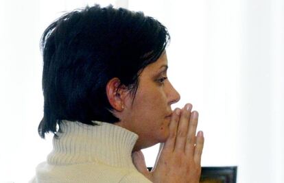 La ex concejal de Ponferrada Nevenka Fernández, durante su declaración en 2002 contra el entonces alcalde Ismael Álvarez (PP), sentenciado por acoso sexual.