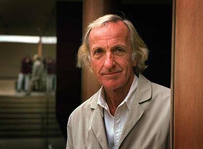 El periodista y escritor australiano John Pilger.