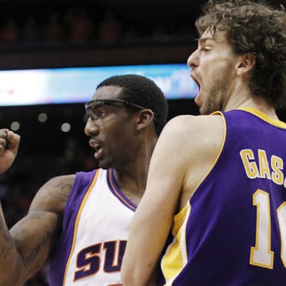 Amare Stoudemire y Pau Gasol.