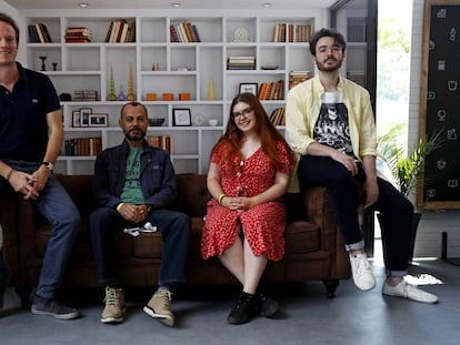 Los profesores Mark Polko y Antonio Pérez y los 'youtubers' Andrea Izquierdo (Andreo Rowling) y José Luis Crespo (Quantum Fracture).