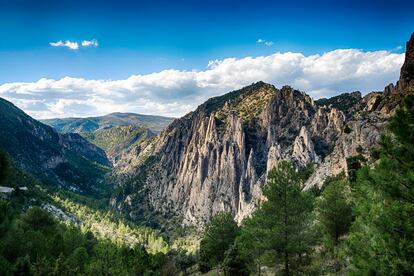 El paisaje de los Órganos de Montoro, en el geoparque del Maestrazgo (Teruel).