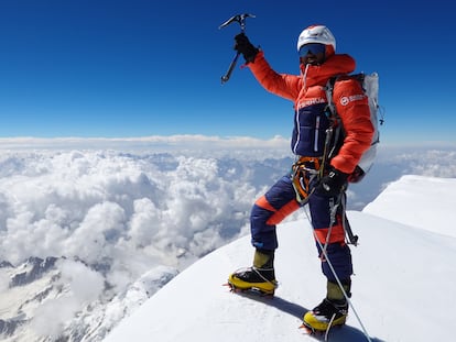 Kazuya Hiraide, en la cima del Tirich Mir en julio.