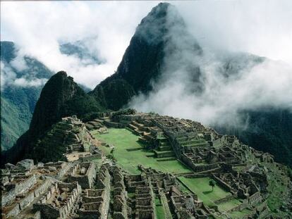 Complejo de ruinas de Machu Picchu en Per&uacute;.