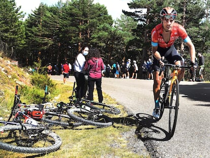 El ciclista Mikel Landa durante la subida al alto de Las Lagunas de Neila en la quinta y última etapa de la Vuelta a Burgos disputada el pasado sábado