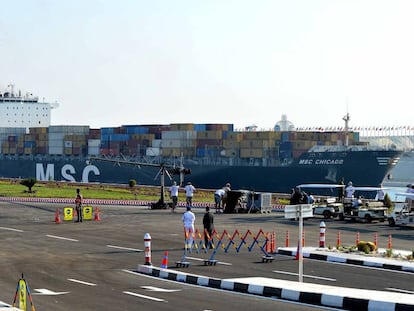 Inauguraci&oacute;n de la ampliaci&oacute;n del  Canal de Suez, en agosto de 2015.