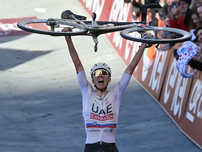 Tadej Pogacar, vencedor de las Strade Bianche en marzo pasado, su última victoria italiana.