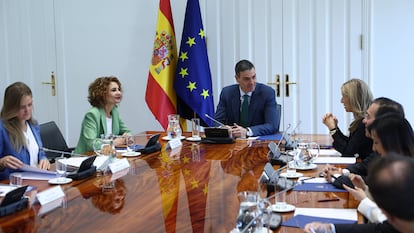 El presidente del Gobierno, Pedro Sánchez, durante una reunión del Consejo de Ministros en abril.