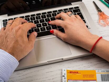 DHL