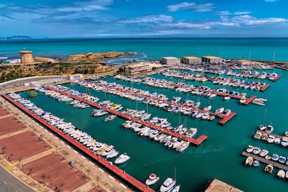 El puerto de El Campello (Alicante).