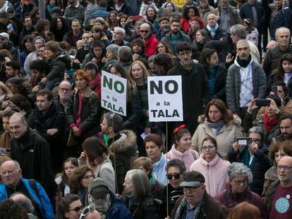 Una concentración contra la tala de árboles en Madrid.