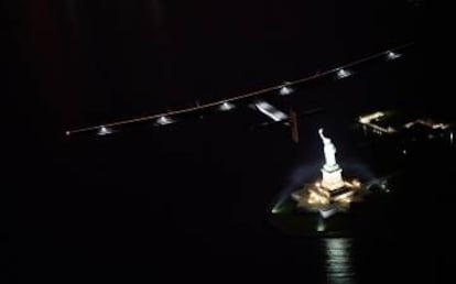 El Solar Impulse llega a Nueva York.