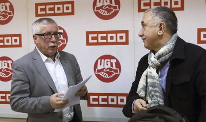 Los secretarios generales de CC OO y UGT, , Ignacio Fernández Toxo y Pepe Álvarez