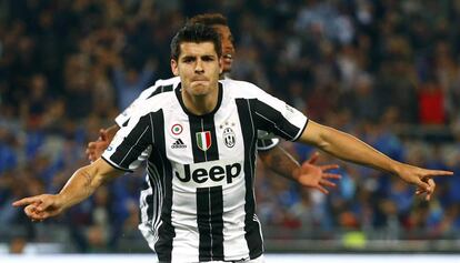 Morata festeja el gol de la Juve ante el Milan.